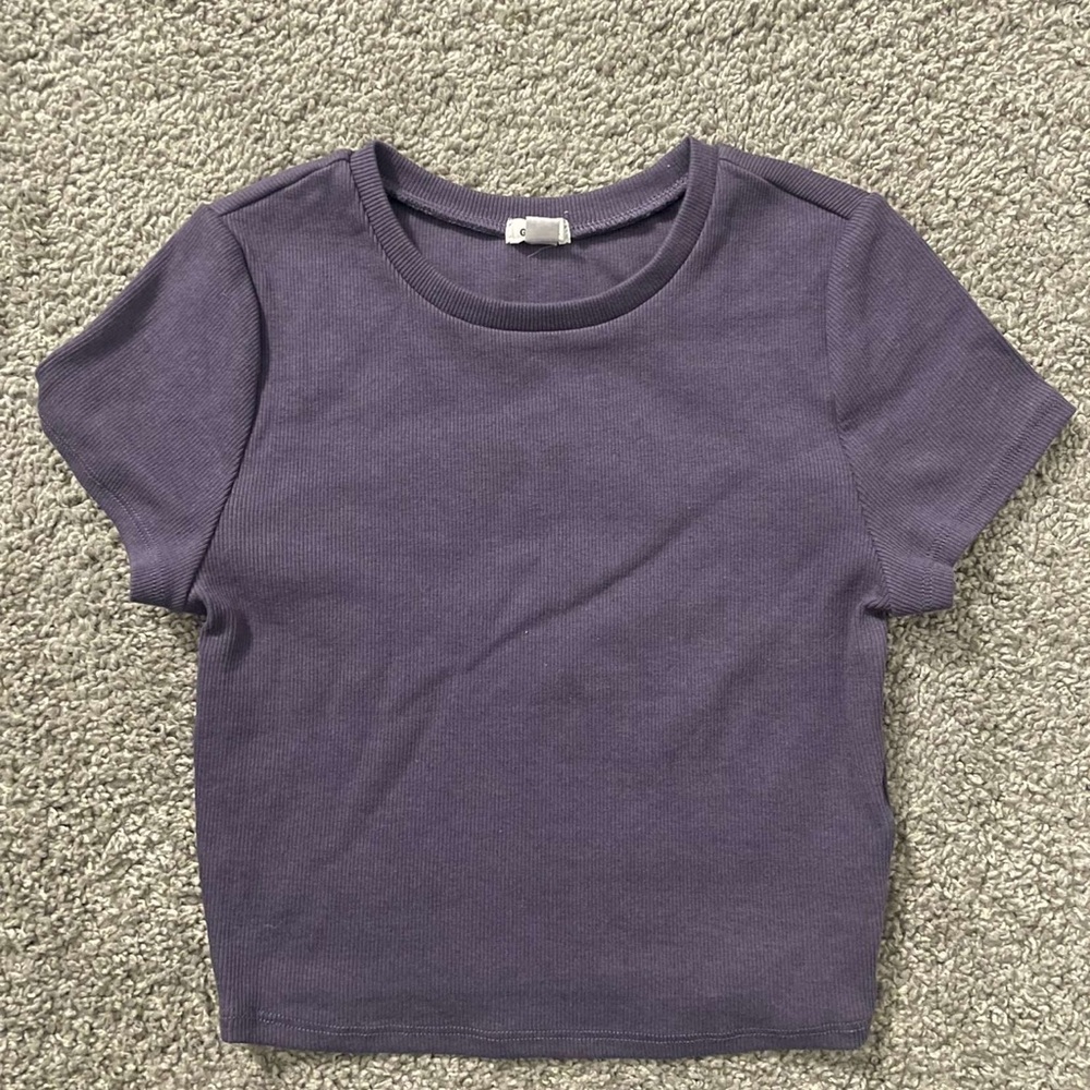 Garage cropped tee.